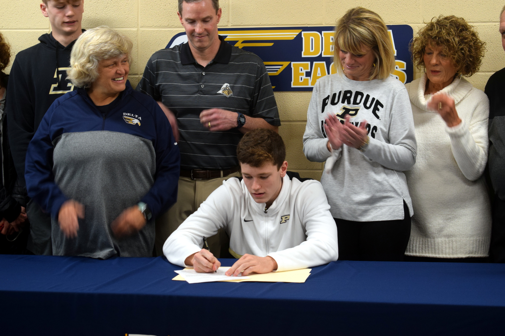 Swimmer signs