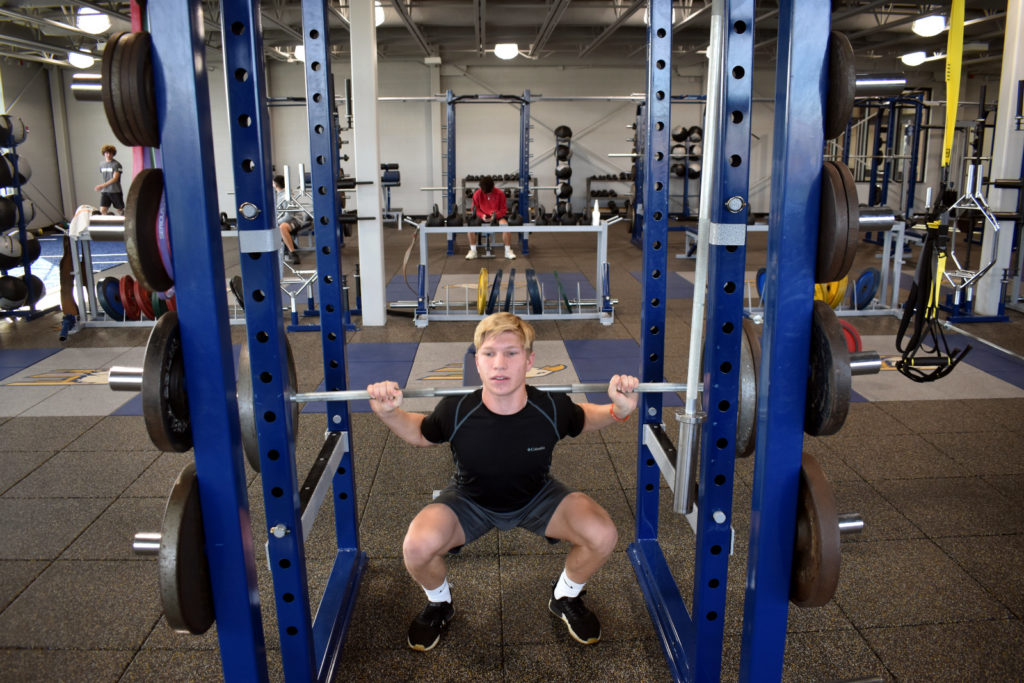 Weightlifter squats