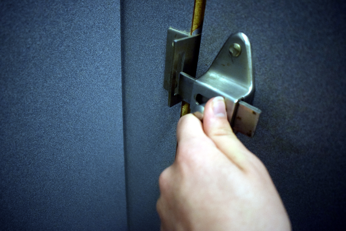 Latch on stall