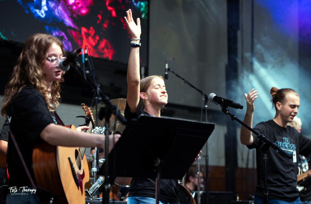 Worship singer