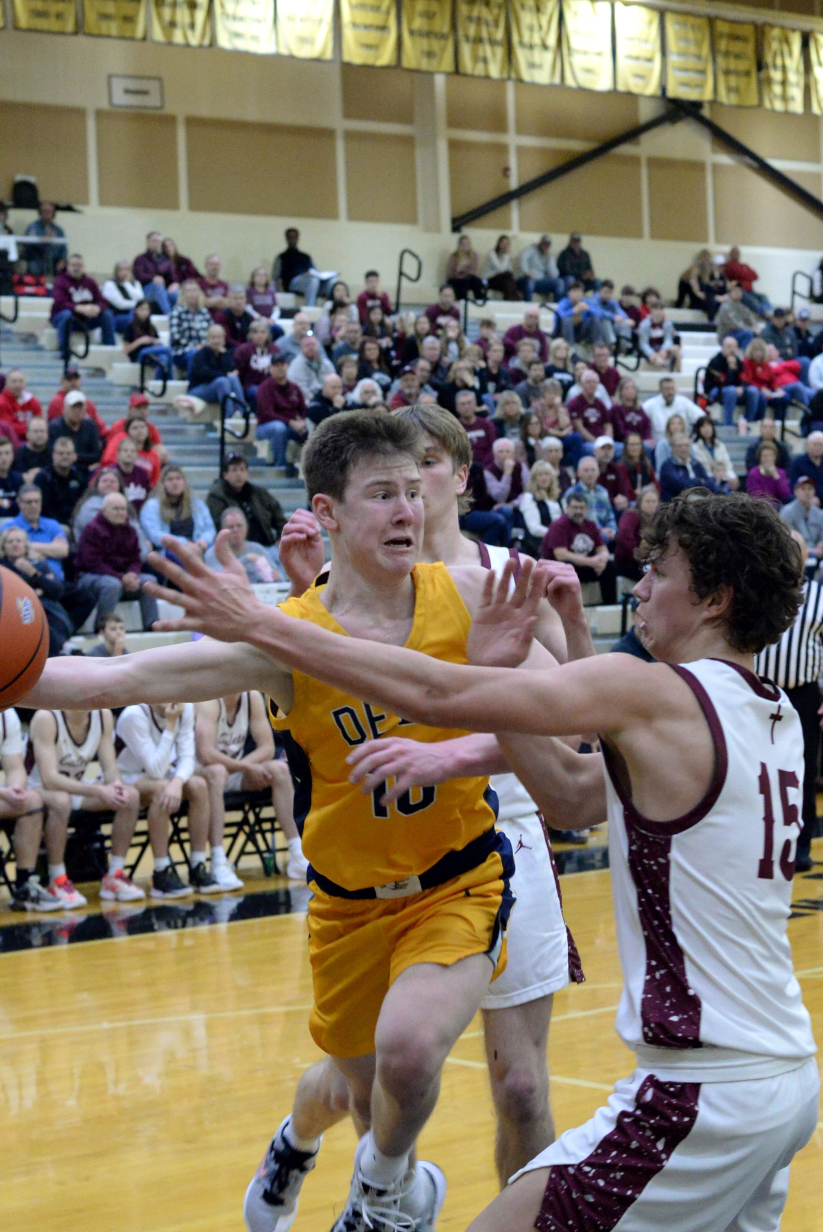 Basketball photo by Daniel Tokar