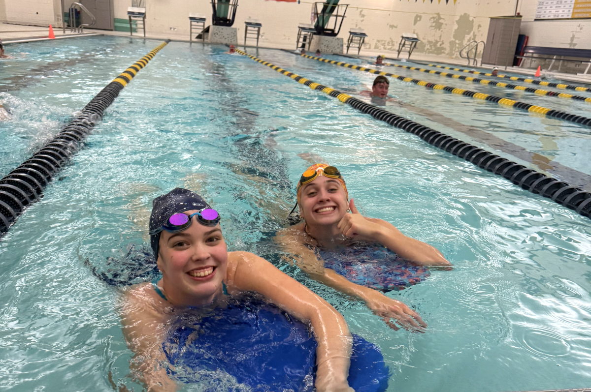 Alivia and Lora giving a thumbs up